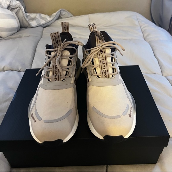Mens Adidas NMD_V3 GTX Size 10.5 - Picture 2 of 6